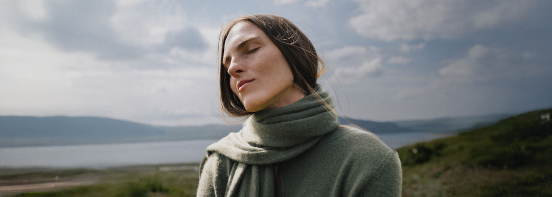 MENY / SKJERF & ACCESSORIES / Skjerf & hals