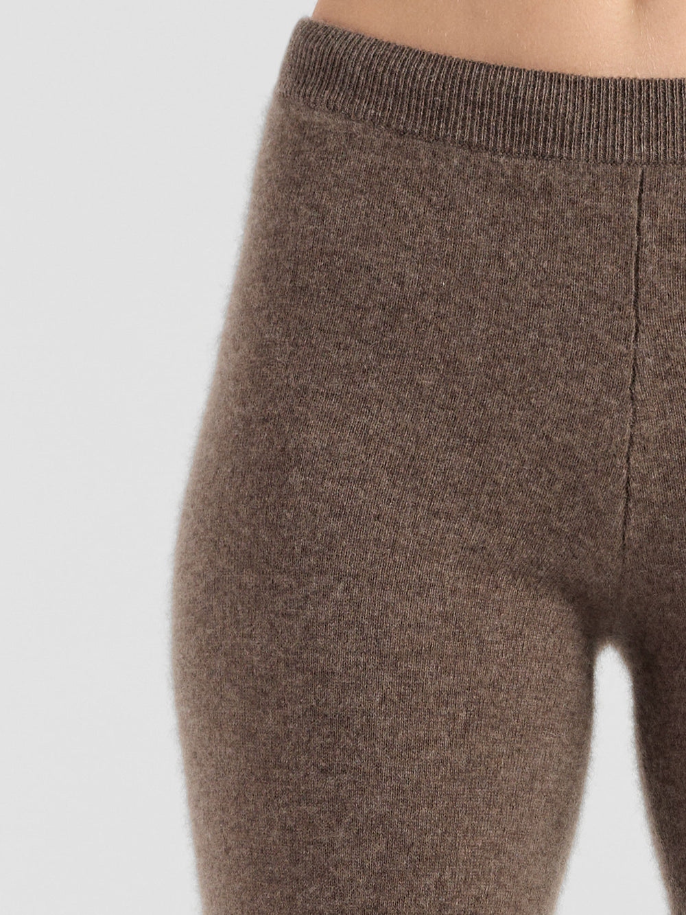 Kashmir bukse "Classic pants" i 100% kashmirull. Farge: Dark Toast. Norsk design fra Kashmina.