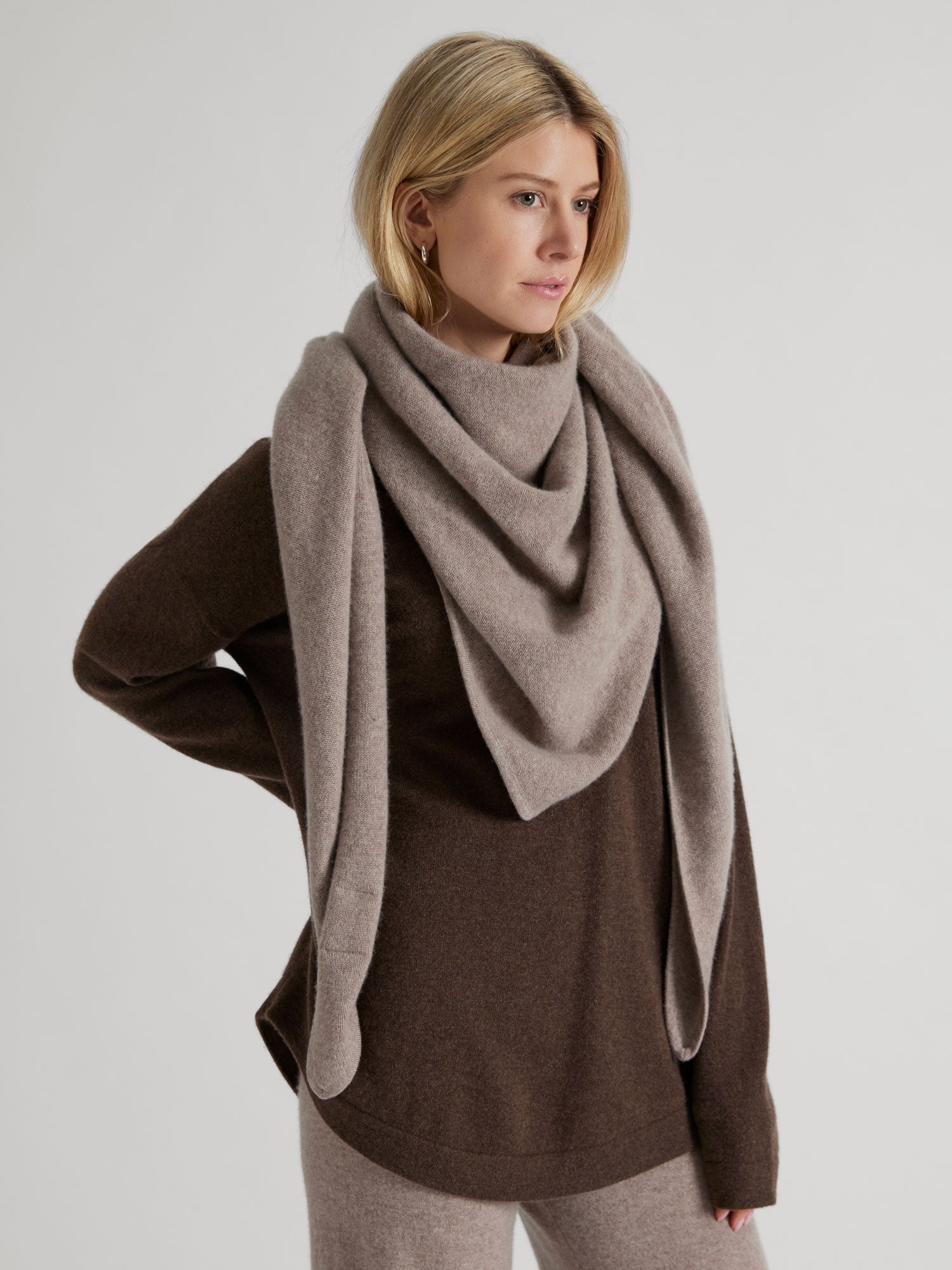 Kashmirskjerf Lyon brown main image 0