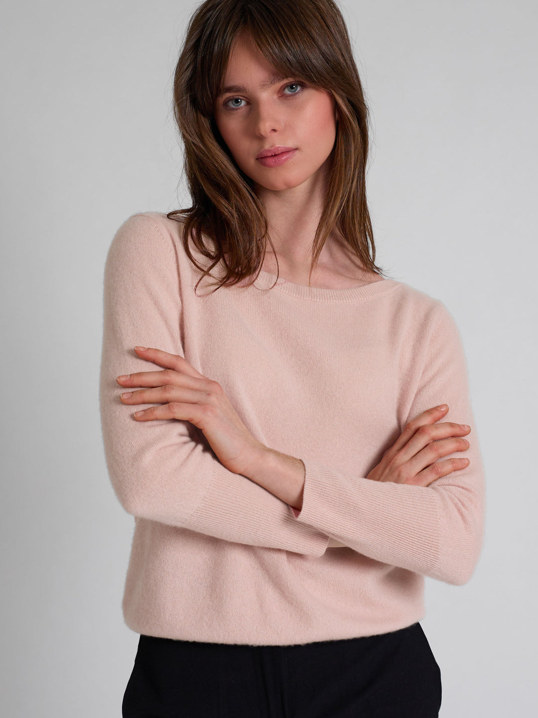 Kashmirgenser "Asta" i 100% ren kasjmirull. Norsk design fra Kashmina. Farge: Rose Glow