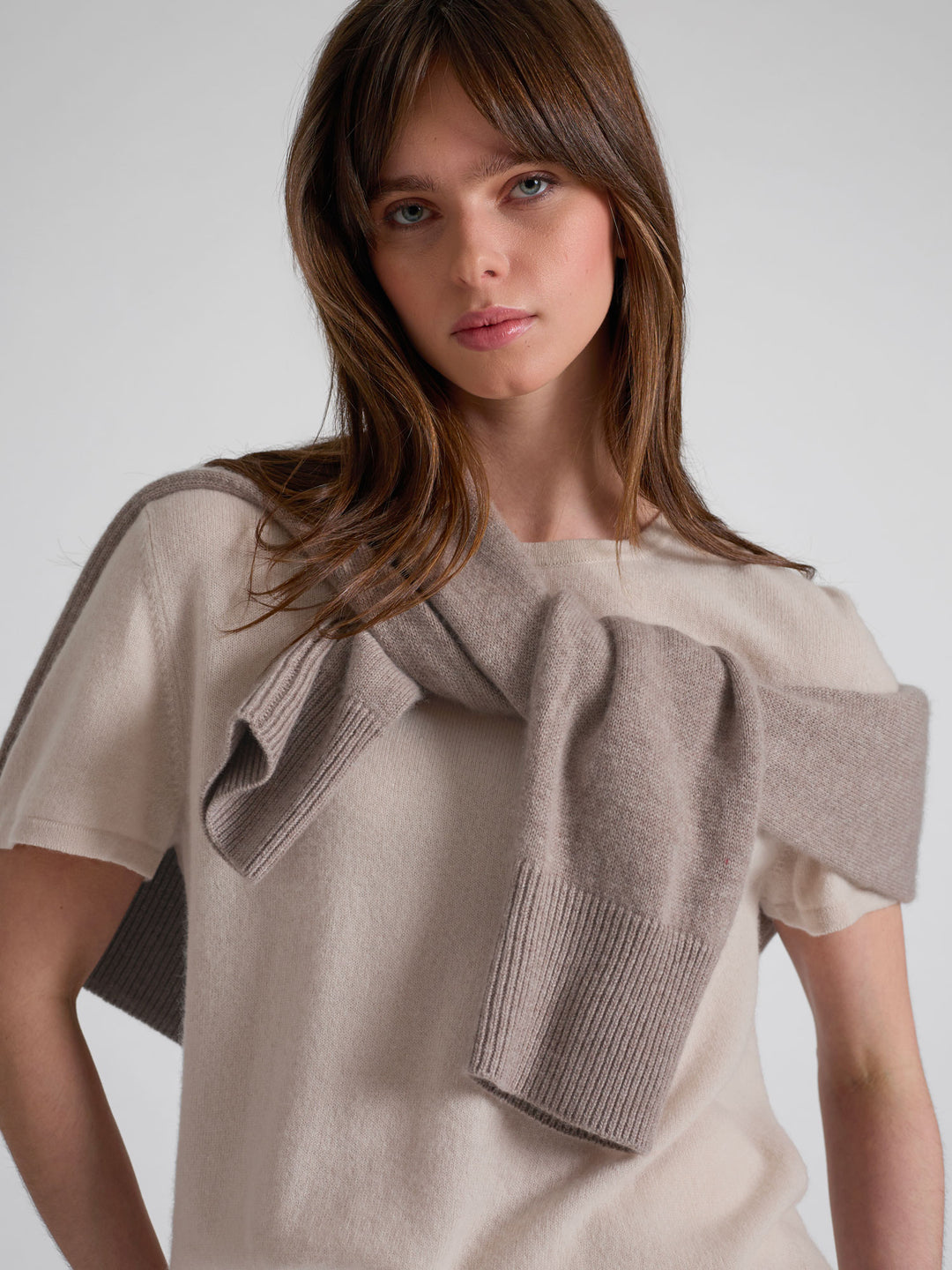 Kashmir t-shirt"Fresh" i 100% ren kashmirull. Norsk design fra Kashmina. Farge: Cream.