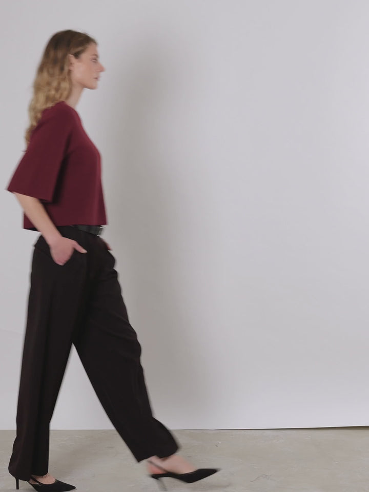 Kashmirgenser "Dina" i 100% ren kasjmirull. Norsk design fra Kashmina. Farge: Bordeaux.