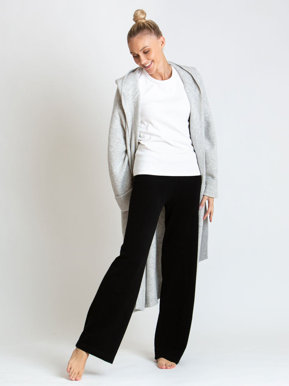 Kashmir ullbukse "Classic pants" i 100% kashmir ull. Farge: sort. Norsk design fra Kashmina.