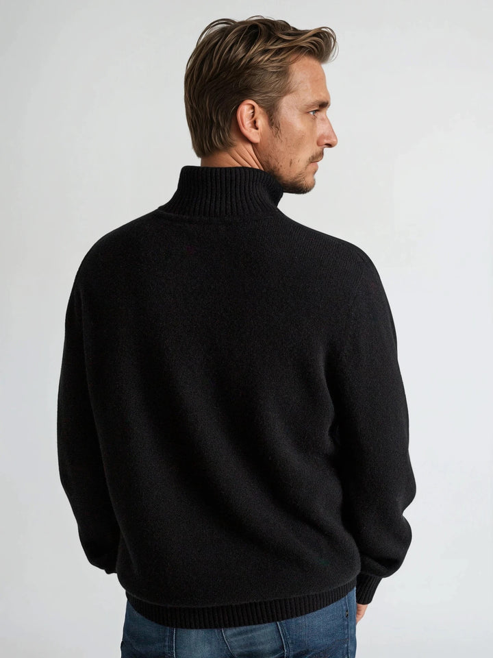 Høyhalset kashmirgenser. Norsk design i 100% kashmirull. Farge: sort