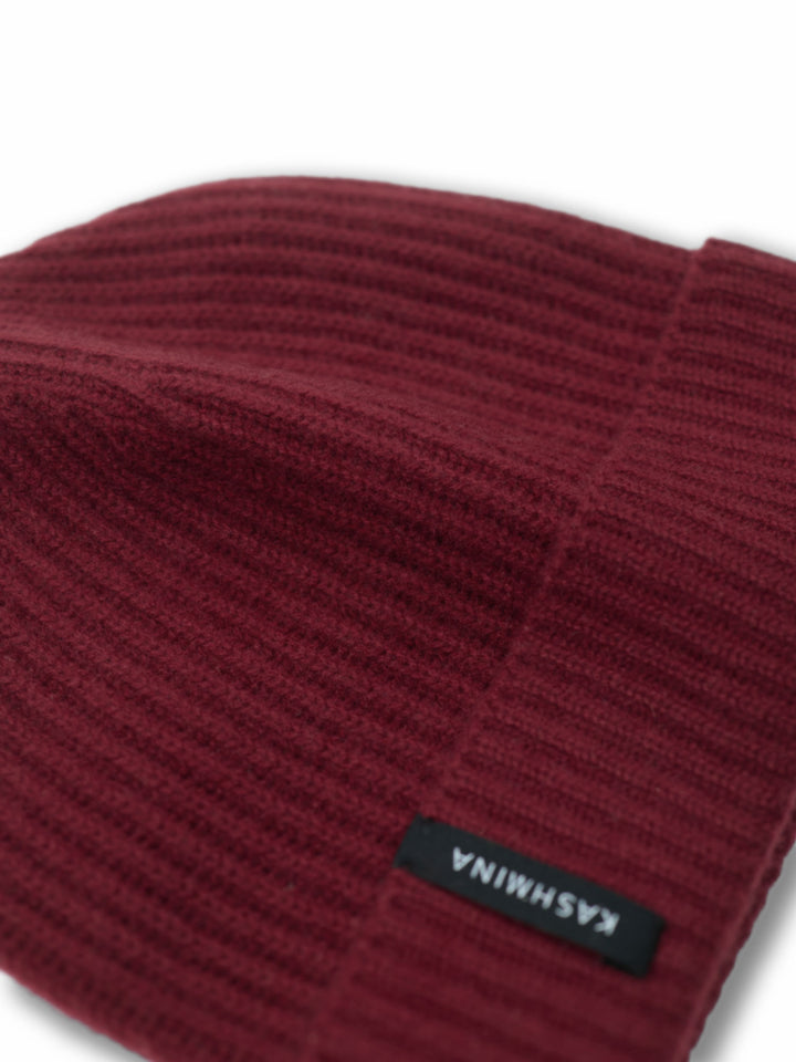 Kashmirlue "Elli" i 100% ren cashmere, kashmir. Farge: Bordeaux. Norsk design fra Kashmina.