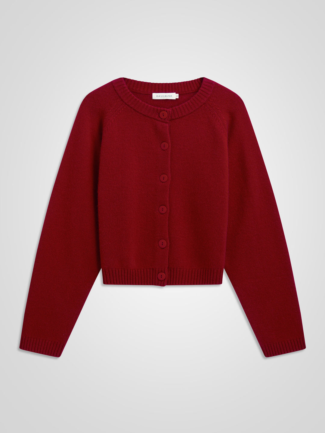 Kashmircardigan "Randi" i 100% ren kasjmirull. Norsk design fra Kashmina. Cashmere. Farge: Aroma Red.