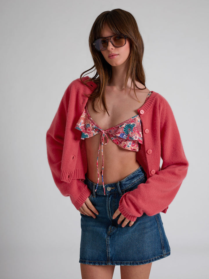 Kashmir cardigan "Randi" i 100% ren cashmere. Norsk design fra Kashmina. Farge: Coral.