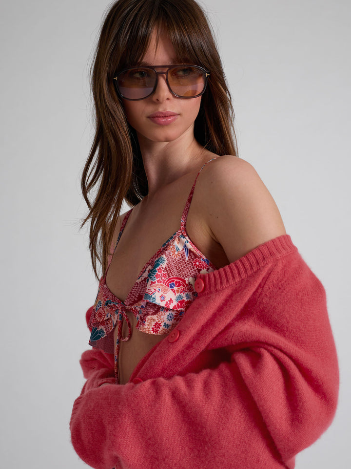 Kashmir cardigan "Randi" i 100% ren cashmere. Norsk design fra Kashmina. Farge: Coral.