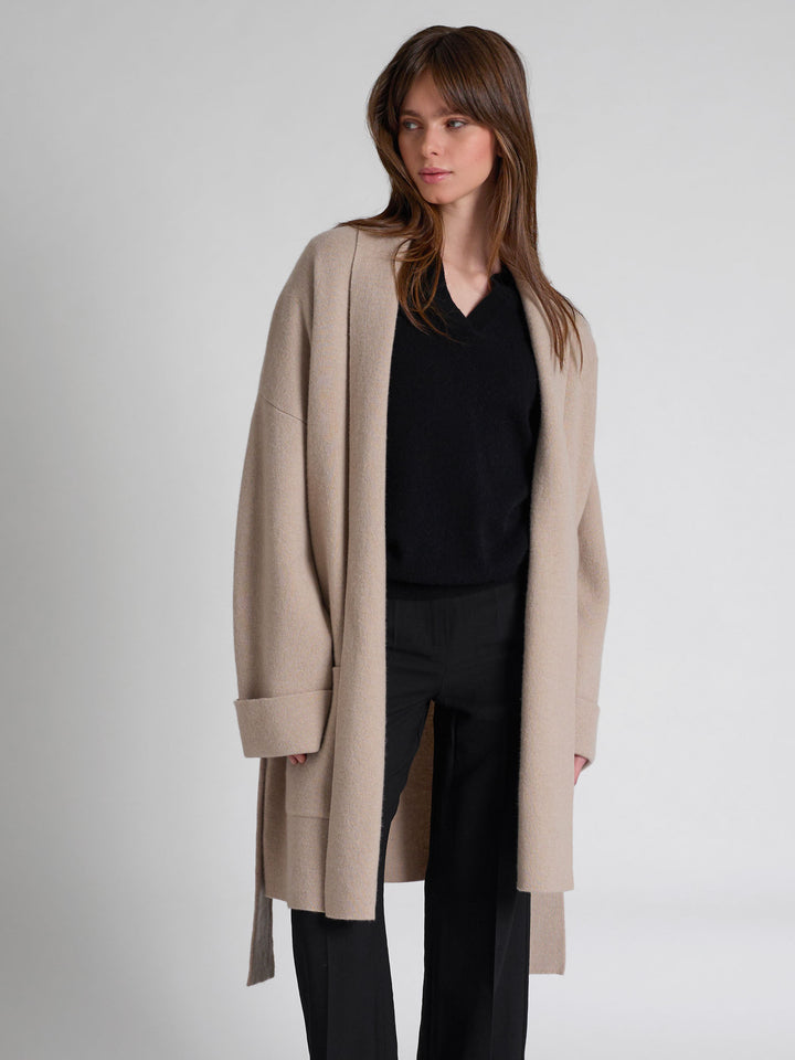 Cashmere piquet "Rikke" i 100% ren cashmere. Norsk design fra Kashmina. Farge: Sort.