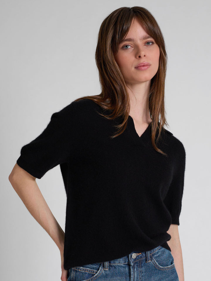 Cashmere piquet "Rikke" i 100% ren cashmere. Norsk design fra Kashmina. Farge: Sort.