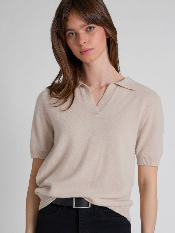 Cashmere piquet "Rikke" i 100% ren cashmere. Norsk design fra Kashmina. Farge: Cream.