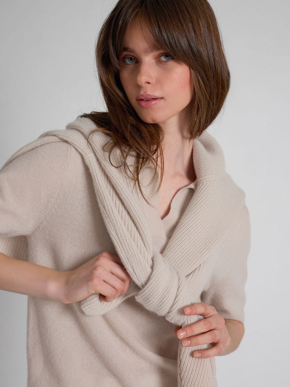Cashmere piquet "Rikke" i 100% ren cashmere. Norsk design fra Kashmina. Farge: Cream.