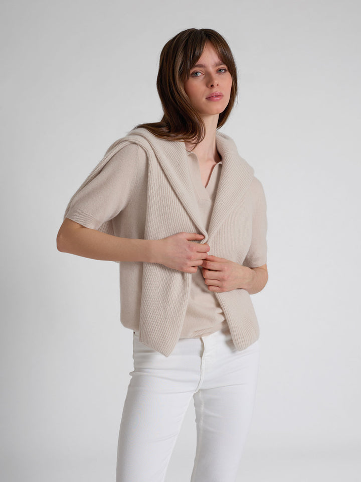 Cashmere piquet "Rikke" i 100% ren cashmere. Norsk design fra Kashmina. Farge: Cream.