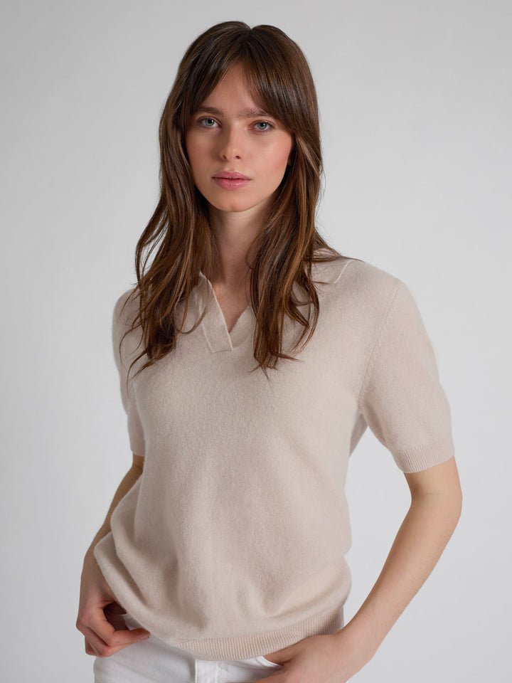 Cashmere piquet "Rikke" i 100% ren cashmere. Norsk design fra Kashmina. Farge: Cream.