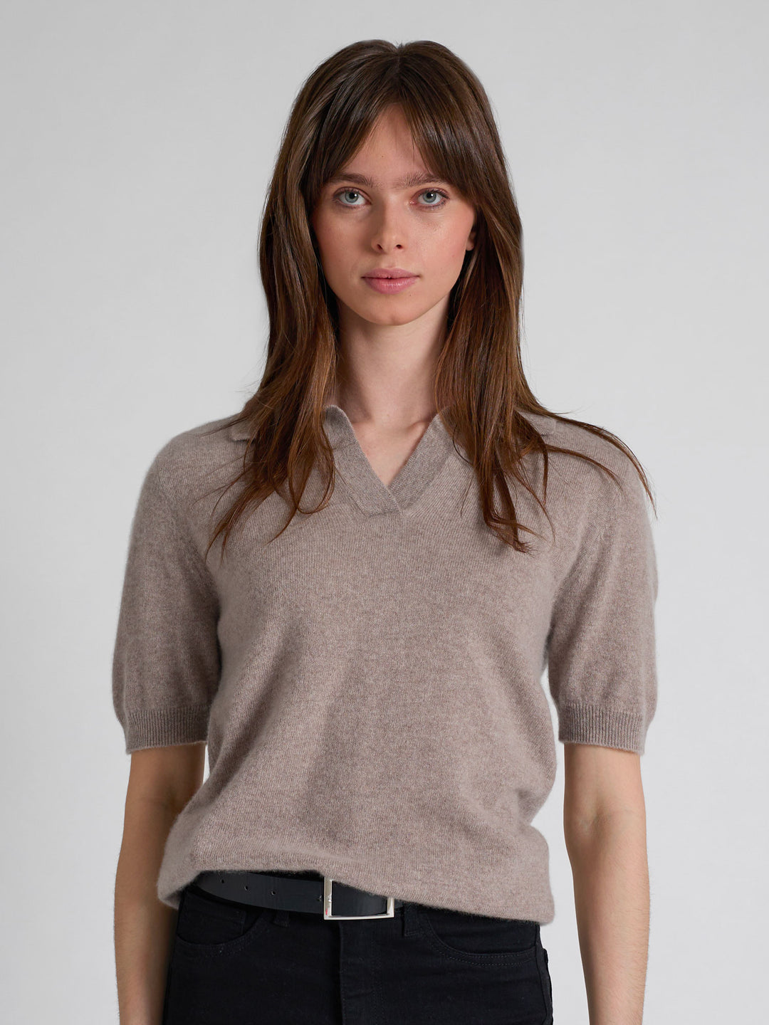 Cashmere piquet "Rikke" i 100% ren cashmere. Norsk design fra Kashmina. Farge: Toast.