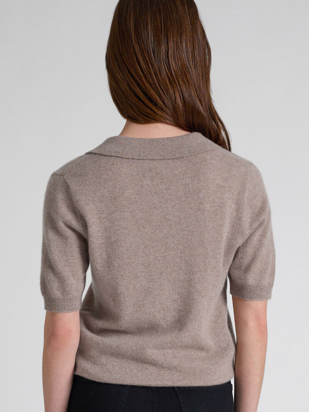 Cashmere piquet "Rikke" i 100% ren cashmere. Norsk design fra Kashmina. Farge: Toast.