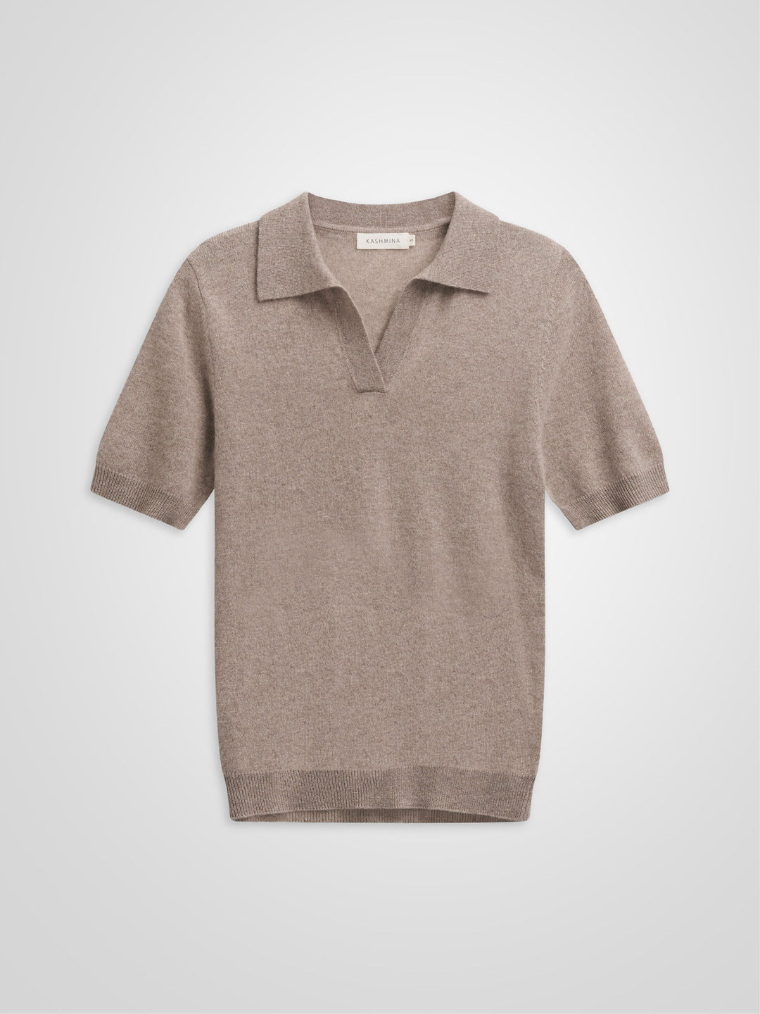 Cashmere piquet "Rikke" i 100% ren cashmere. Norsk design fra Kashmina. Farge: Toast.
