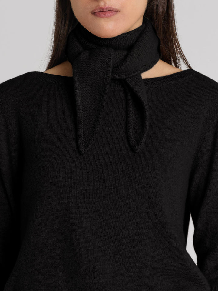 Cashmere skjerf "Alfie" i 100% ren cashmere. Norsk design fra Kashmina. Farge: Sort.