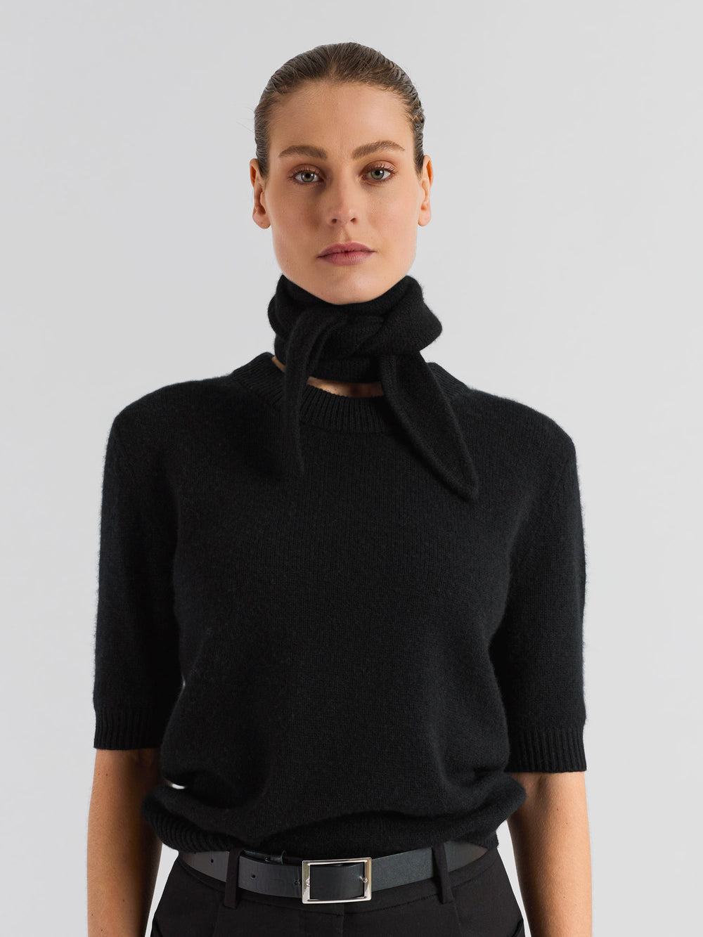 Cashmere skjerf "Alfie" i 100% ren cashmere. Norsk design fra Kashmina. Farge: Sort.