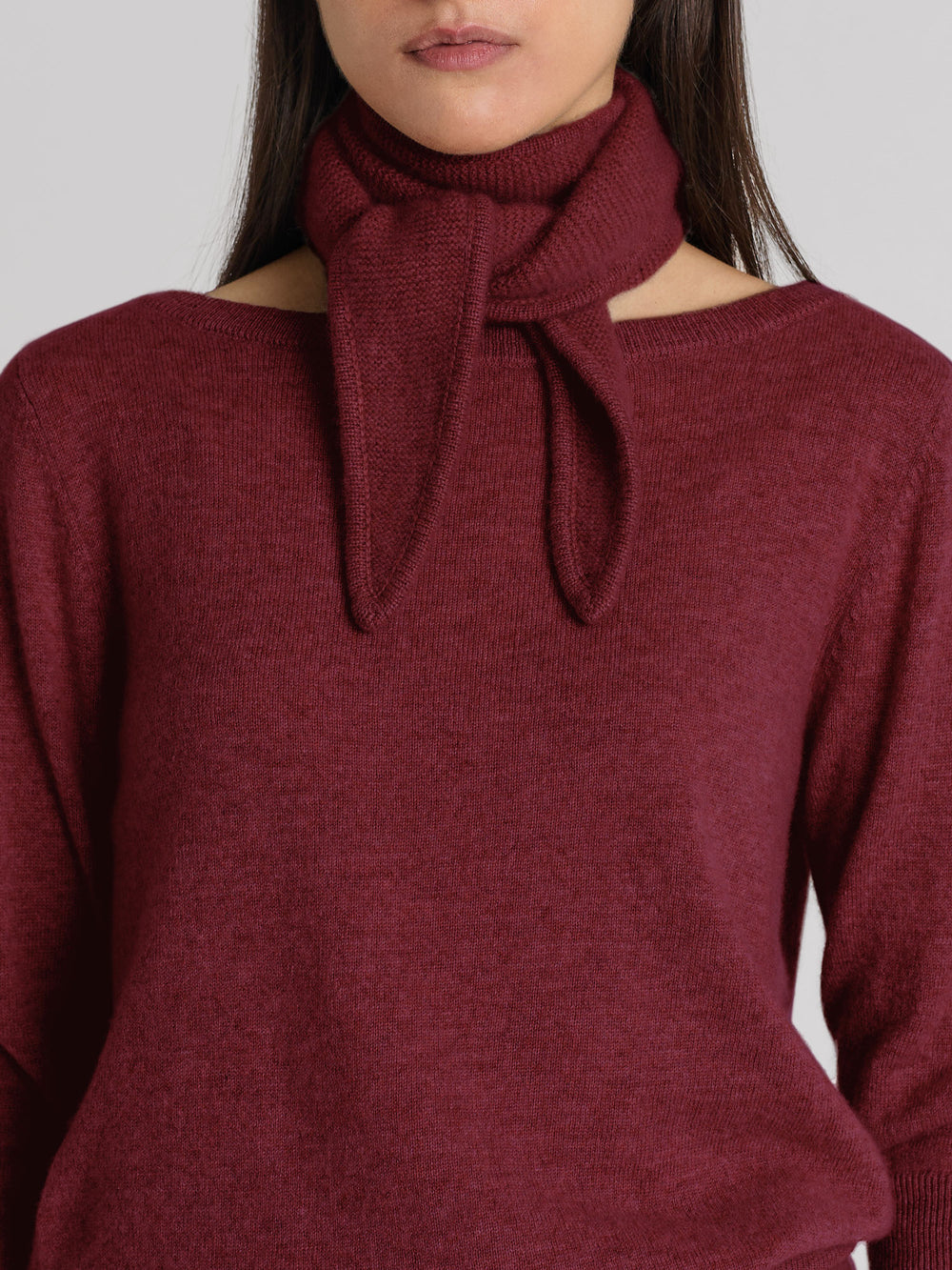 Cashmere skjerf "Alfie" i 100% ren cashmere. Norsk design fra Kashmina. Farge: Bordeaux.