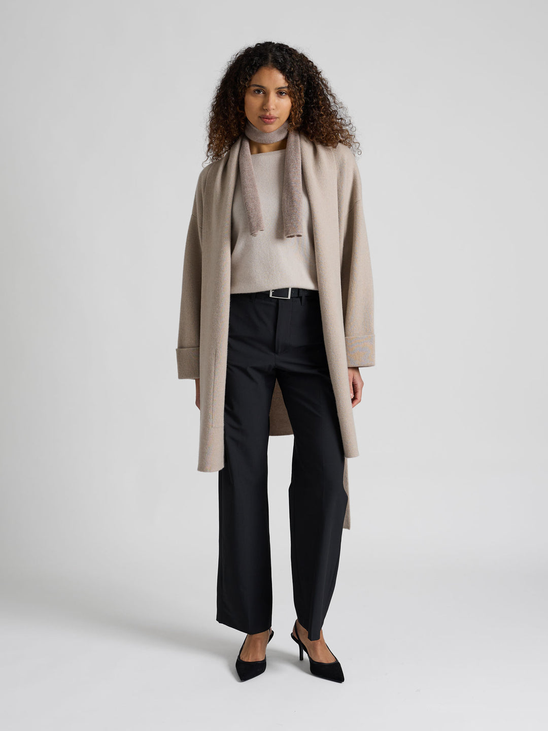 Kashmirgenser "Asta" i 100% ren kasjmirull. Norsk design fra Kashmina. Farge: Cream.