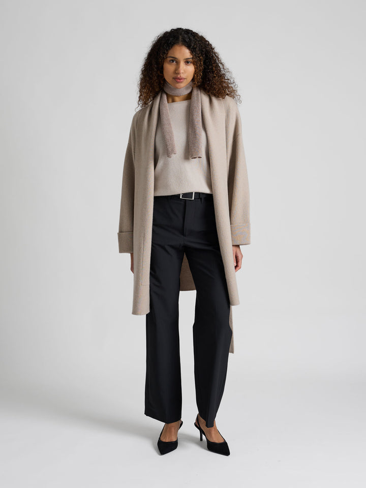 Kashmirgenser "Asta" i 100% ren kasjmirull. Norsk design fra Kashmina. Farge: Cream.