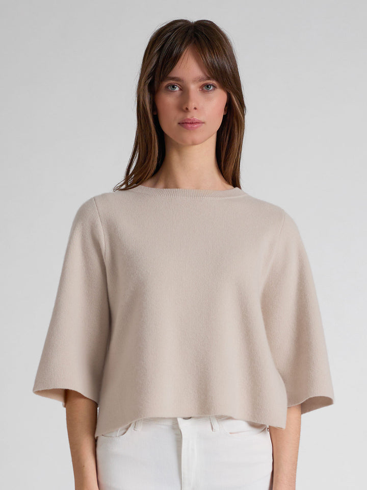 Kashmirgenser "Dina" i 100% ren kasjmirull. Norsk design fra Kashmina. Farge: Cream.