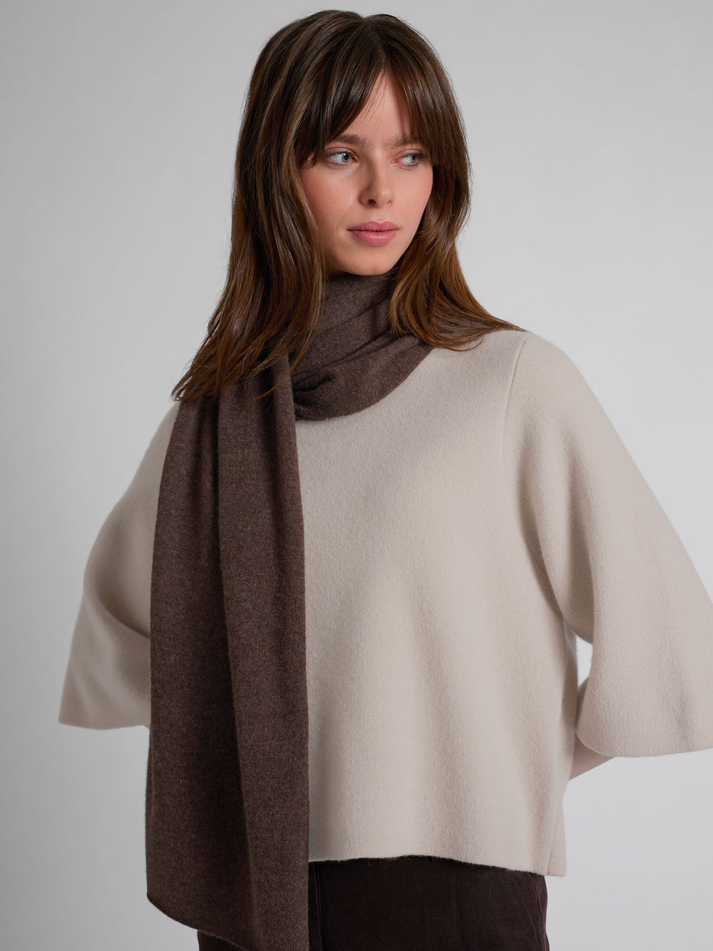Kashmirgenser "Dina" i 100% ren kasjmirull. Norsk design fra Kashmina. Farge: Cream.