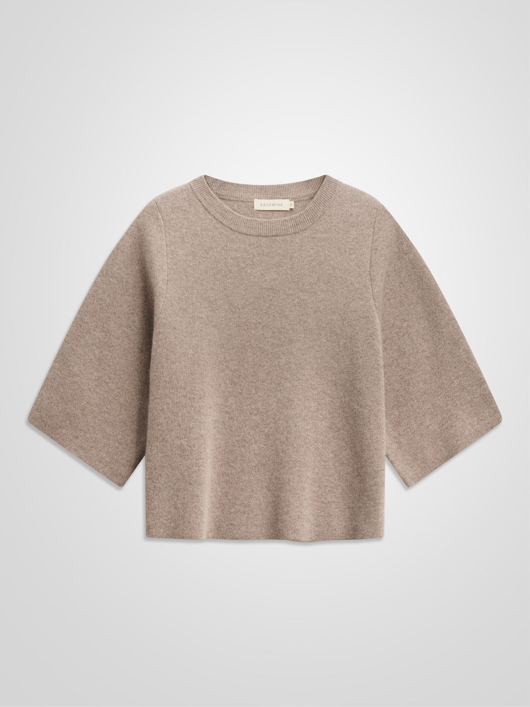 Kashmirgenser "Dina" i 100% ren kasjmirull. Norsk design fra Kashmina. Farge: Toast.