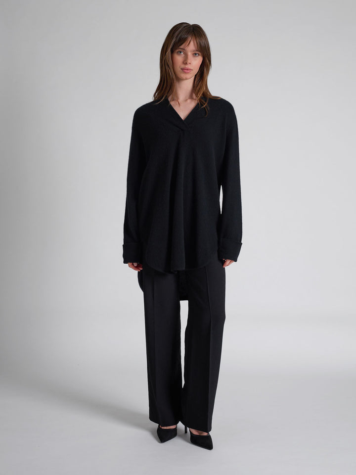 Kashmirgenser "Ida" i 100% ren cashmere. Norsk design fra Kashmina. Farge: Sort.