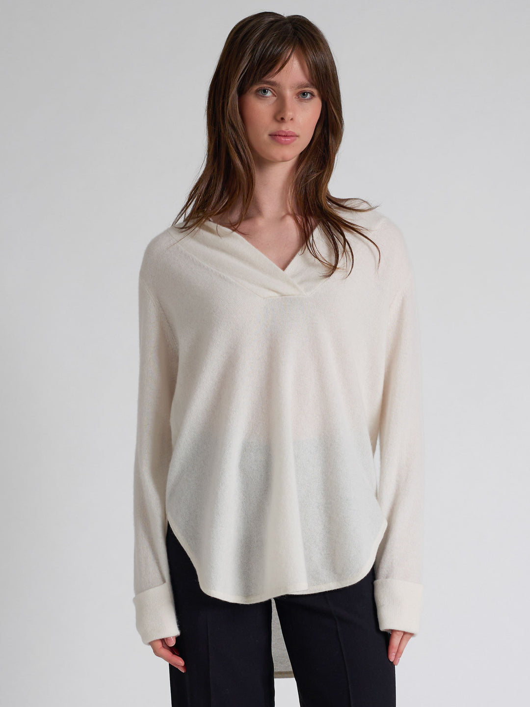 Kashmirgenser "Ida" i 100% ren kasjmirull. Norsk design fra Kashmina. Farge: Hvit.