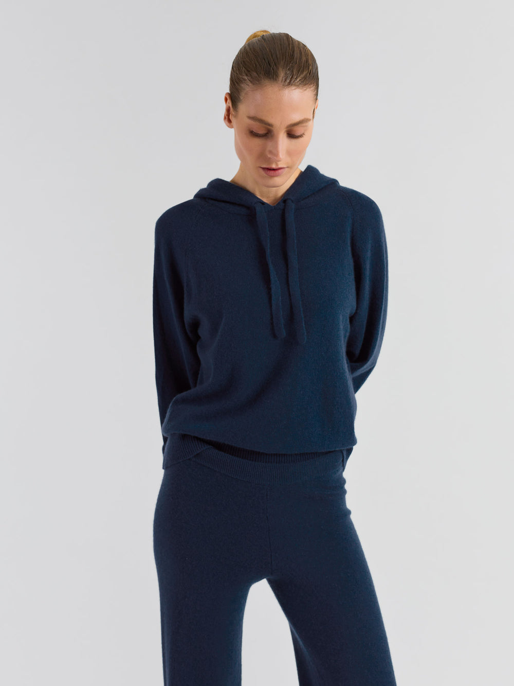 KASHMINA Hettegenser i 100% kashmir hoodie, lux mountain blue