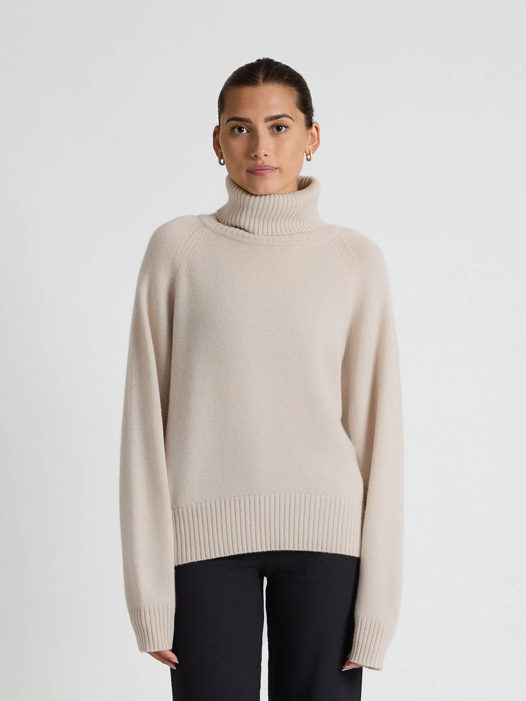 Kashmirgenser med høy hals "Milano" - cream