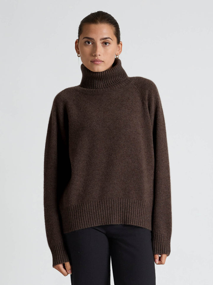 Kashmirgenser med høy hals "Milano" - dark brown