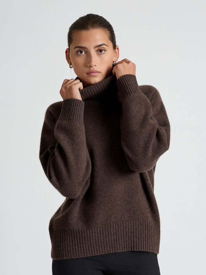 Kashmirgenser med høy hals "Milano" - dark brown