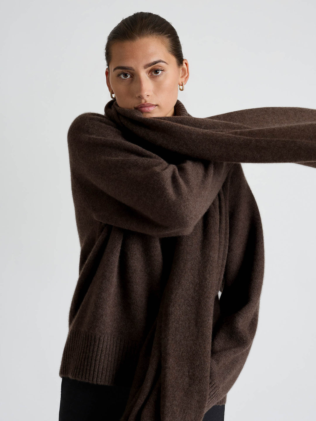 Kashmirgenser med høy hals "Milano" - dark brown