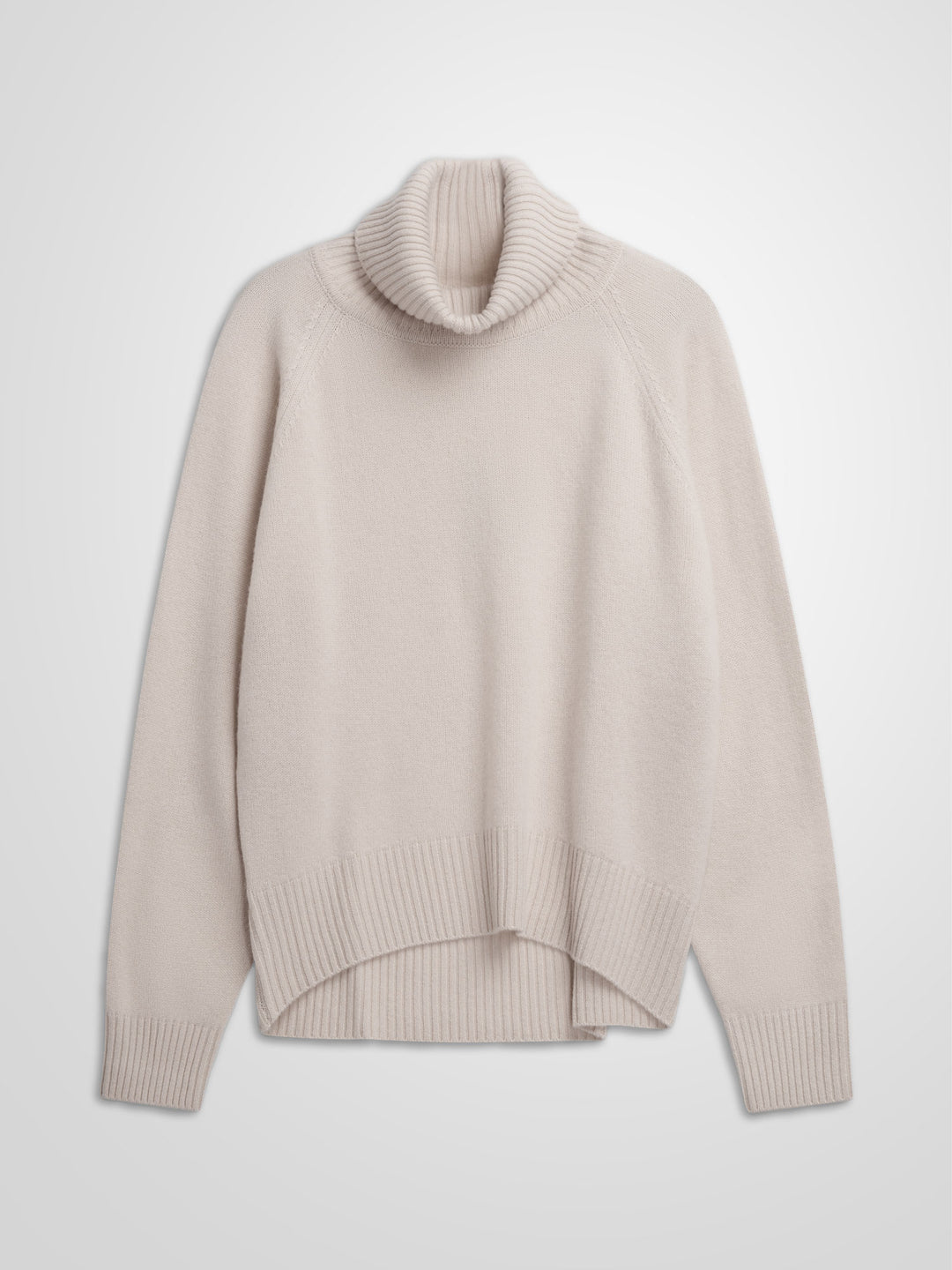 Høyhalset tykk kashmirgenser milano i 100% kashmir fra Kashmina. Farge : Cream. Norsk design.