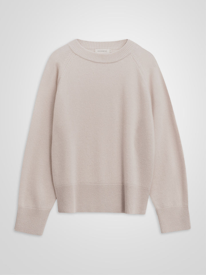 Kashmirgenser "Signy" i 100% ren kasjmirull. Norsk design fra Kashmina. Farge: Cream.