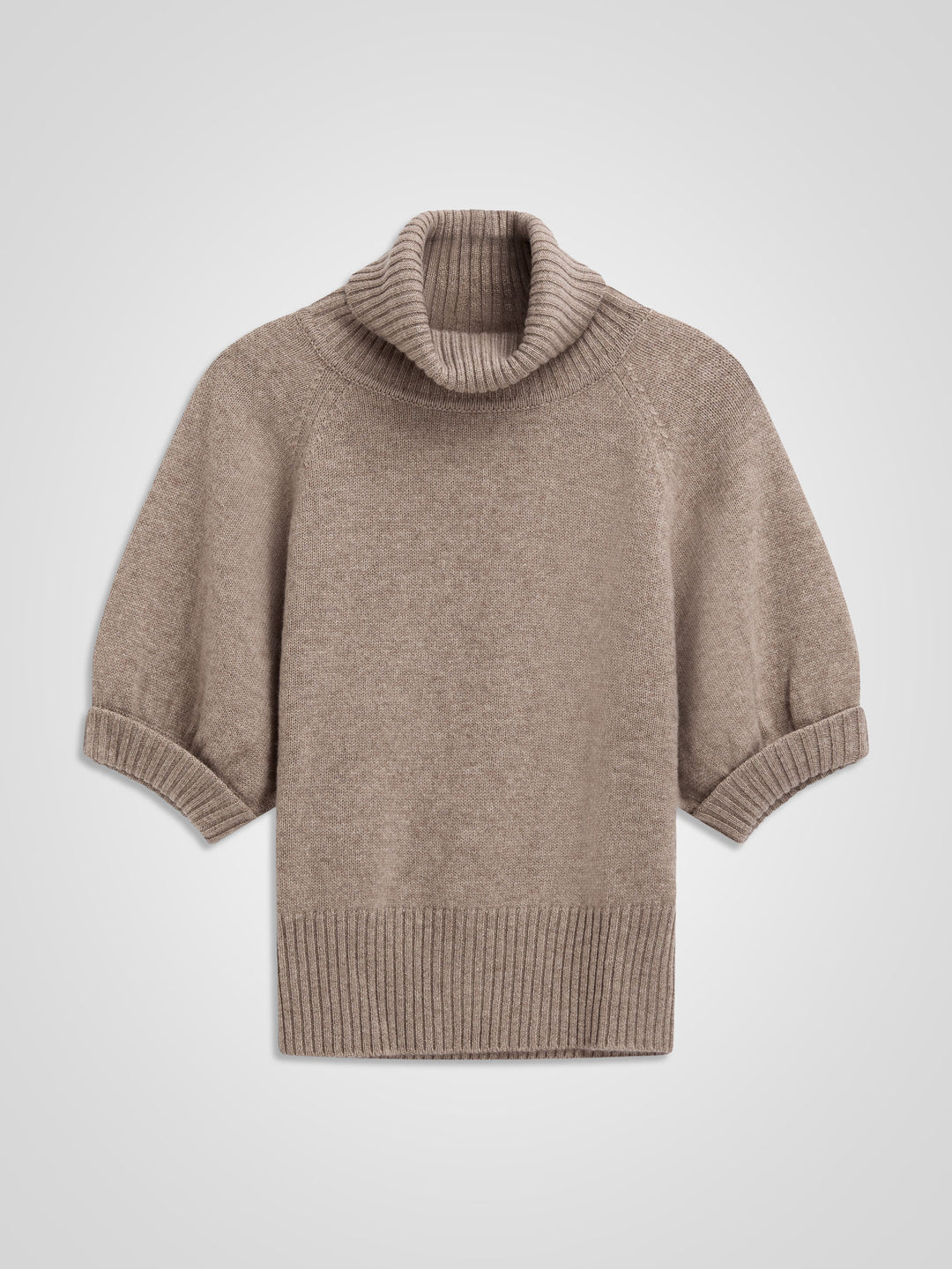 Kortermet kashmirgenser med høy hals i fargen Toast, melert brun. 100% kasjmirull. Norsk design fra Kashmina.