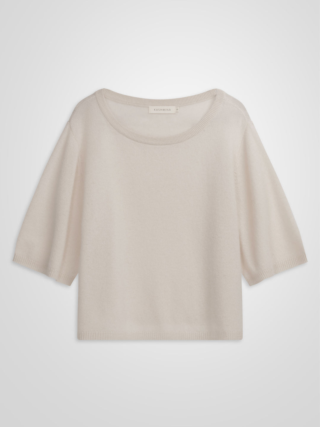 T-skjorte "Vaar" i 100% ren kasjmirull. Norsk design fra Kashmina. Farge: Cream.