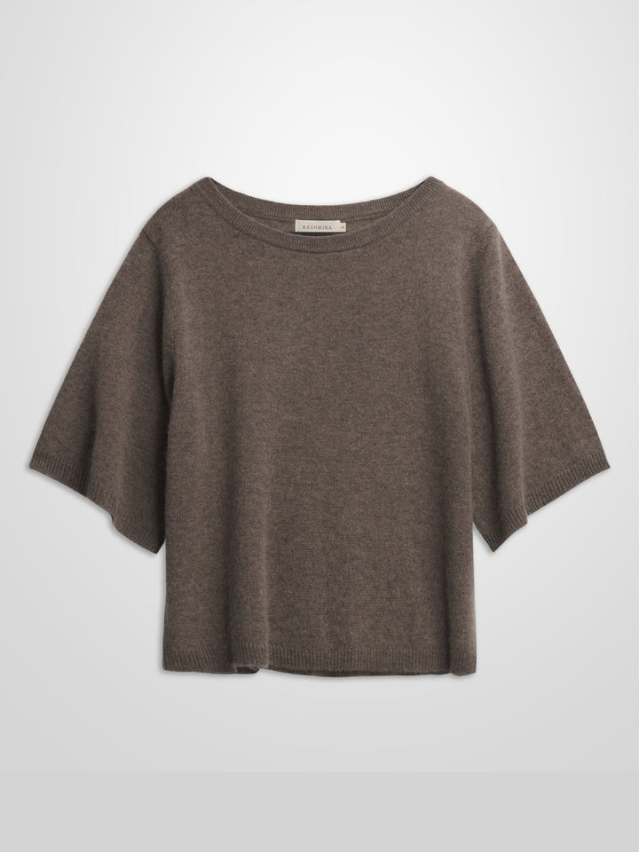 T-skjorte "Vaar" i 100% ren kasjmirull. Norsk design fra Kashmina. Farge: Dark Toast.