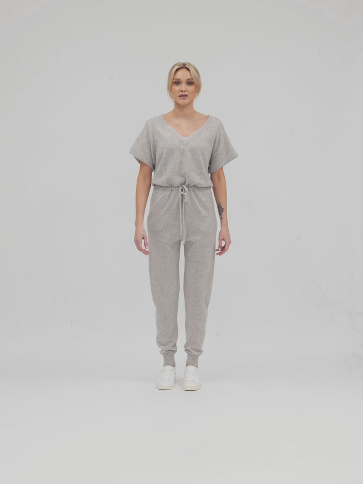 Kashmir jumpsuit "Cruising" - lys grå