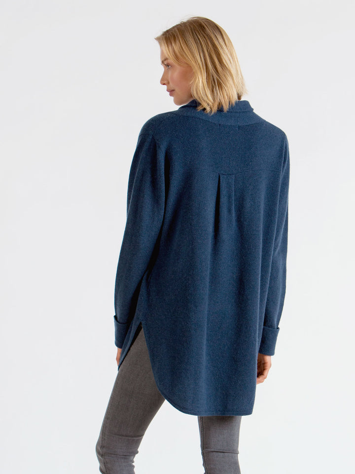 Kashmirgenser "Ida" i 100% kasjmirull.  Farge: Mountain Blue. Norsk design fra kashmina.